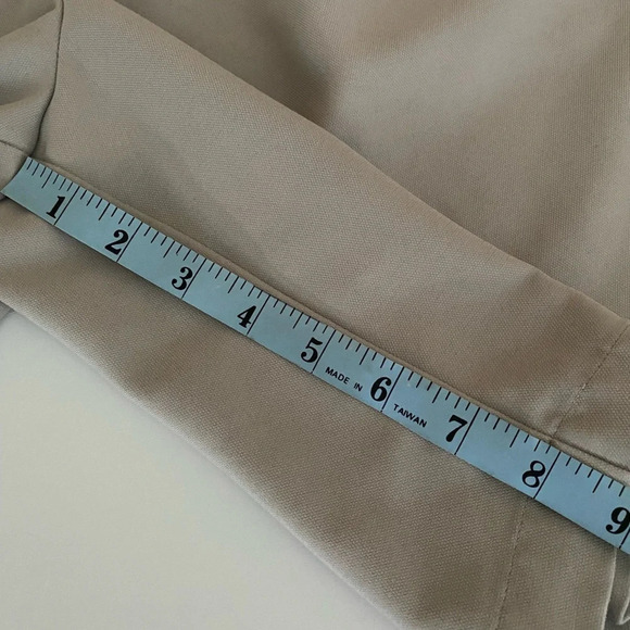 DOCKERS Golf Men’s 38" W Beige Pleated Front Belt Looped Shorts 9” Inseam - Picture 9 of 10